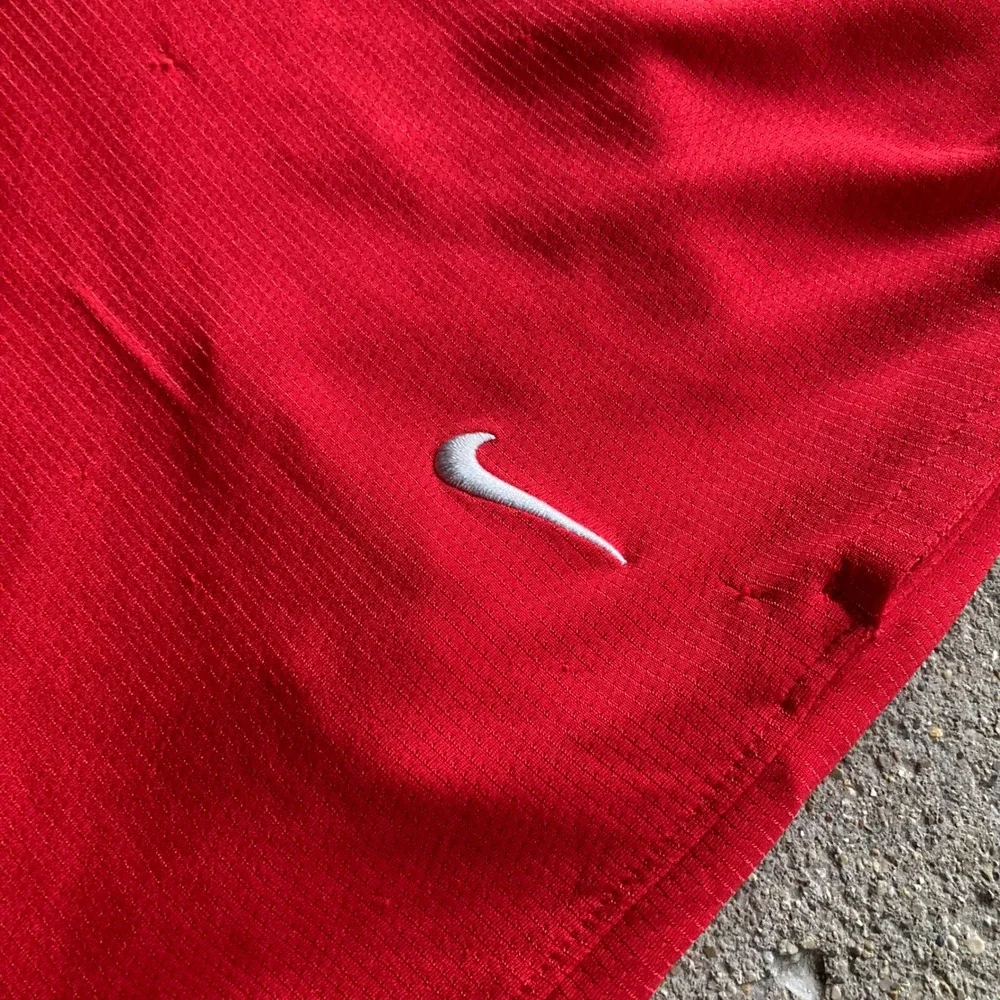Nike 2000s red